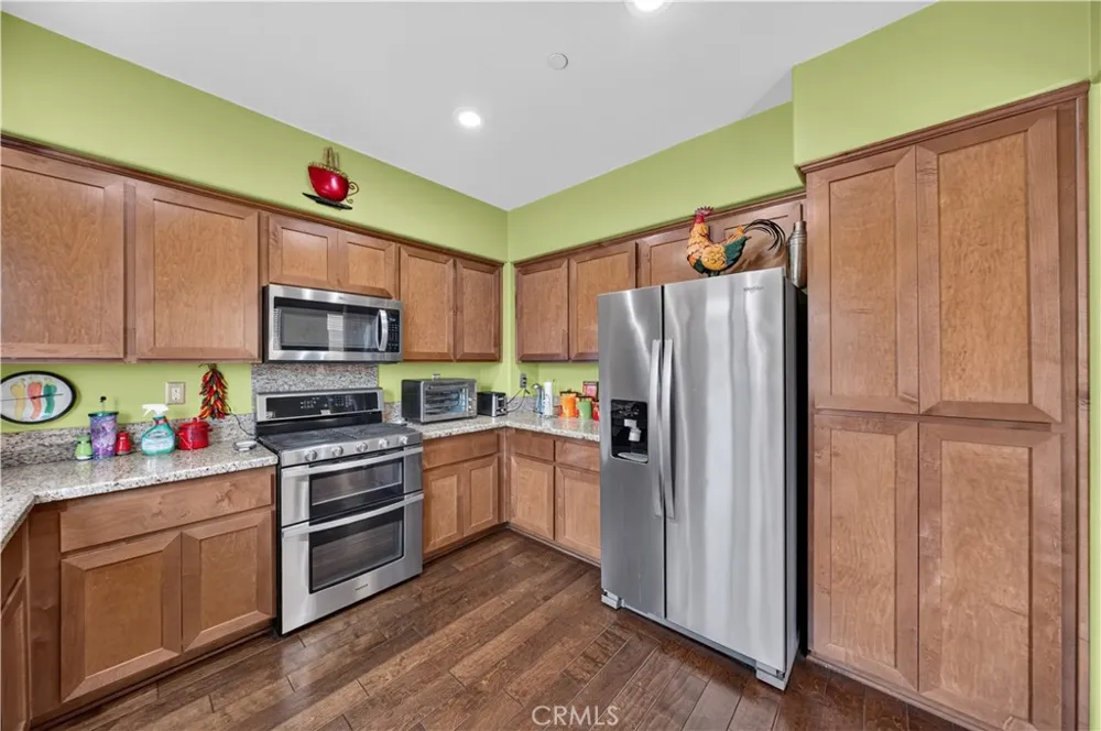 11916 Manzanilla Lane Los Angeles, CA 90047