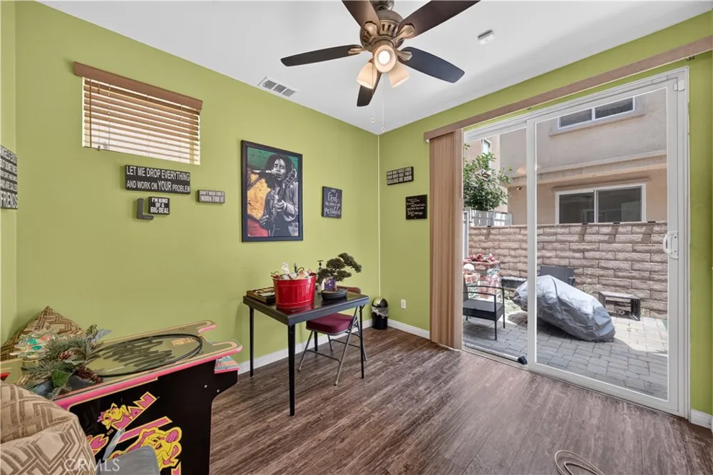 11916 Manzanilla Lane Los Angeles, CA 90047