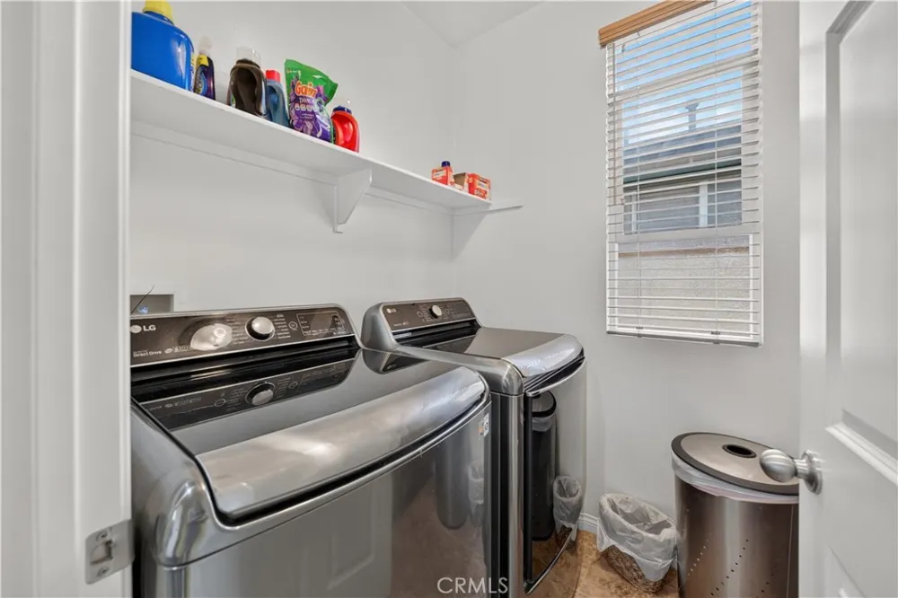 11916 Manzanilla Lane Los Angeles, CA 90047