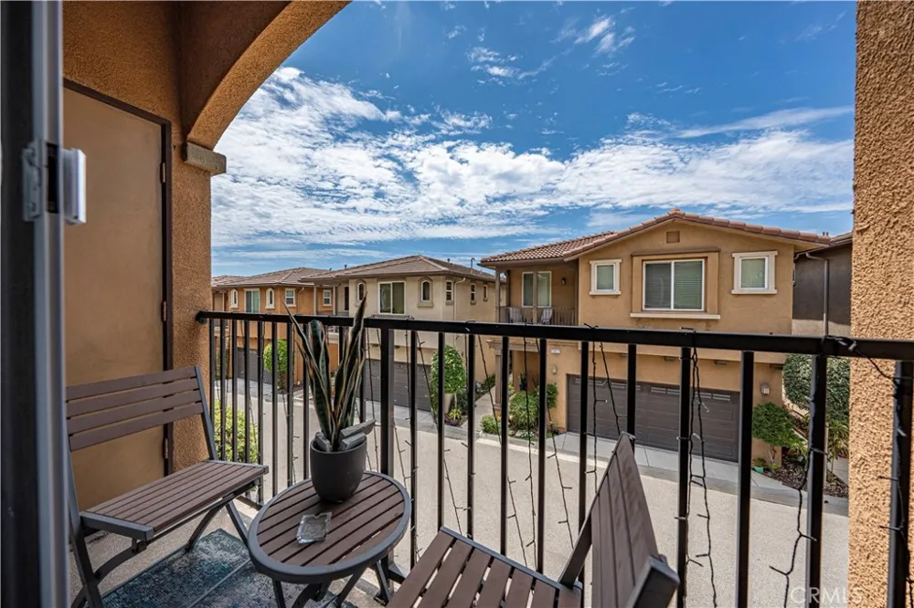 11916 Manzanilla Lane Los Angeles, CA 90047