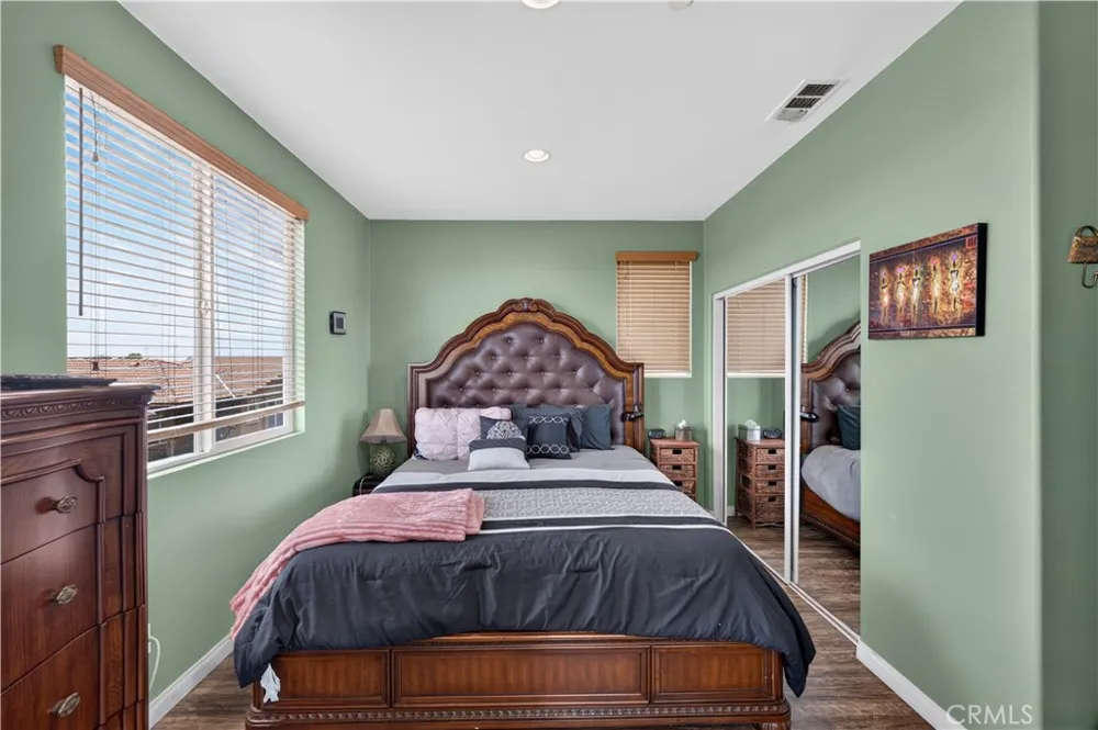 11916 Manzanilla Lane Los Angeles, CA 90047