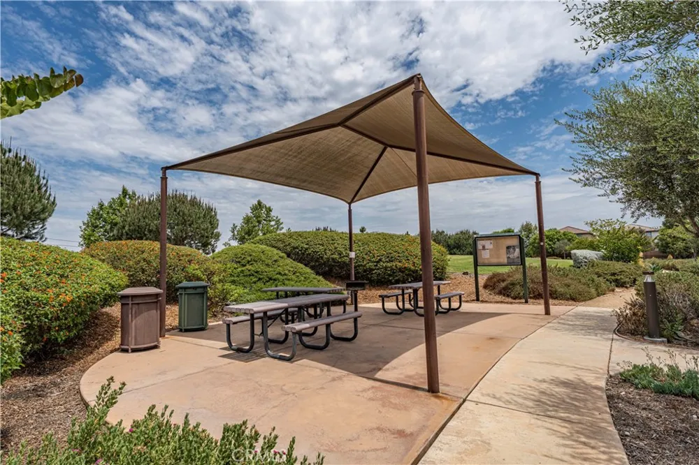 11916 Manzanilla Lane Los Angeles, CA 90047