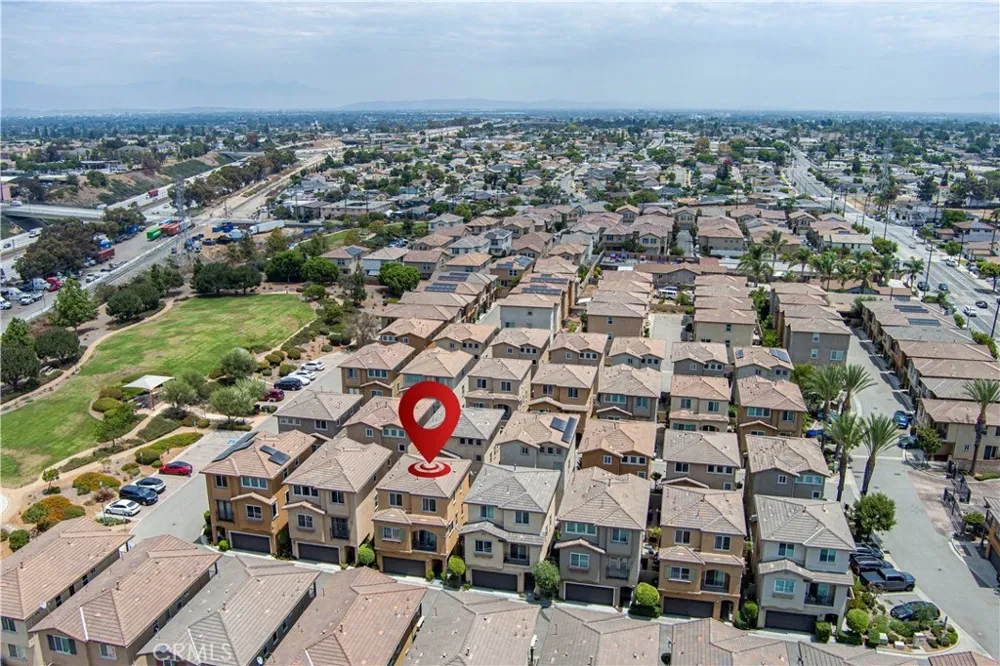 11916 Manzanilla Lane Los Angeles, CA 90047