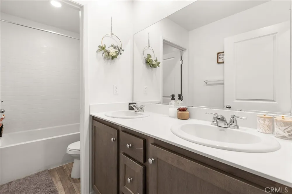 30851 Le Baron Court Winchester, CA 92596