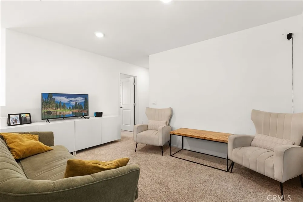 30851 Le Baron Court Winchester, CA 92596