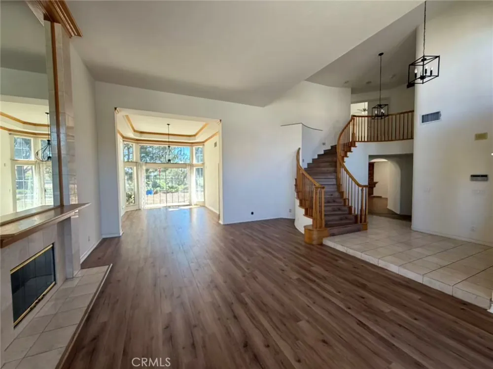 20480 Via Burgos Yorba Linda, CA 92887