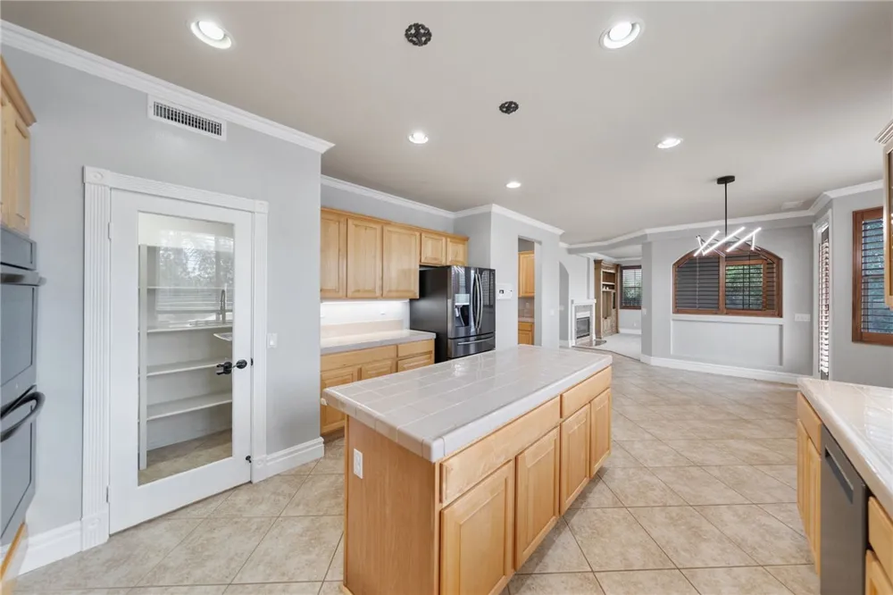 33352 Barrington Temecula, CA 92592