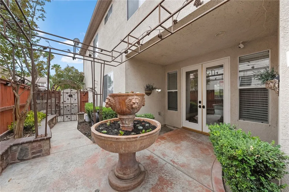 33352 Barrington Temecula, CA 92592