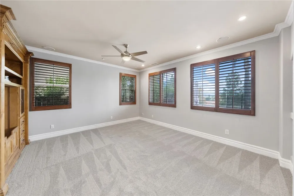 33352 Barrington Temecula, CA 92592
