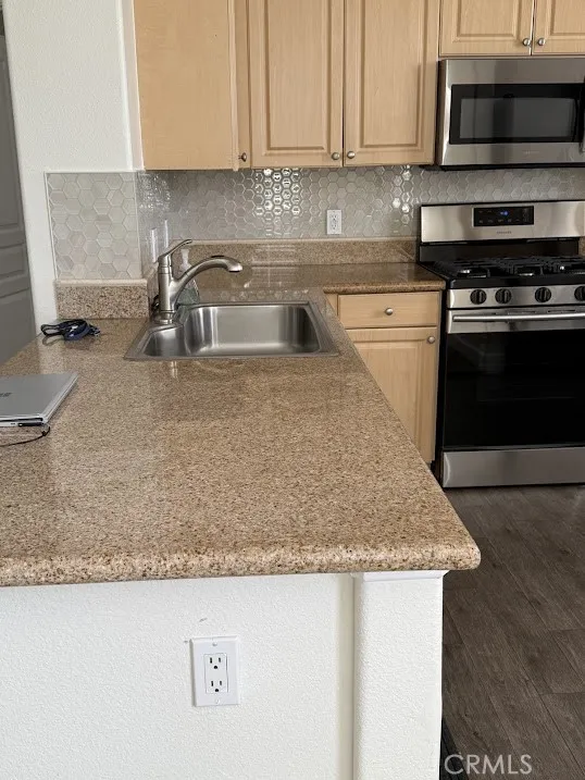 2341 Watermarke Place Irvine, CA 92612