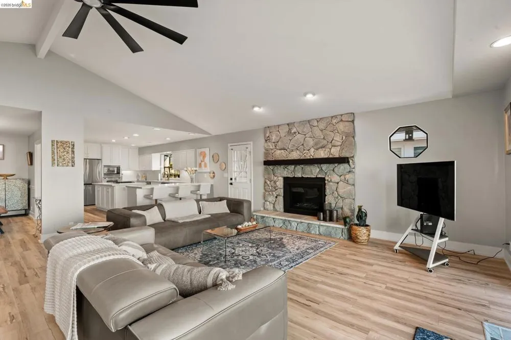 2293 Reef Ct Discovery Bay, CA 94505