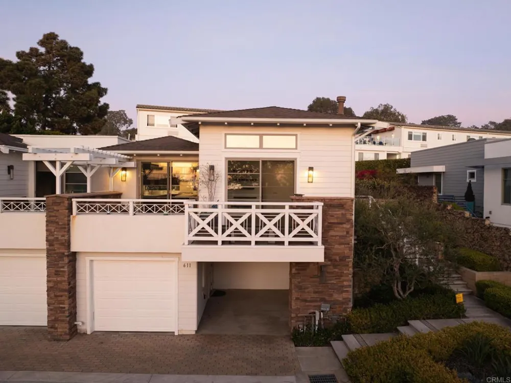 611 Stratford Ct Del Mar, CA 92014