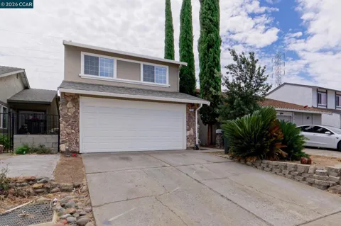 3275 Madrone St