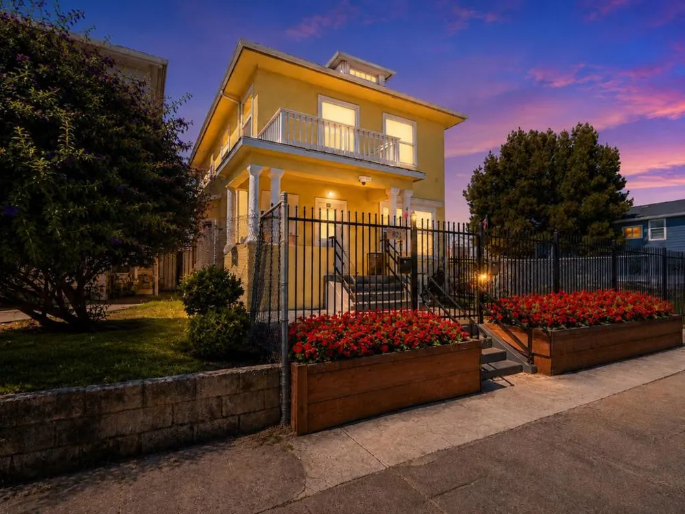 871 37th Street Emeryville, CA 94608
