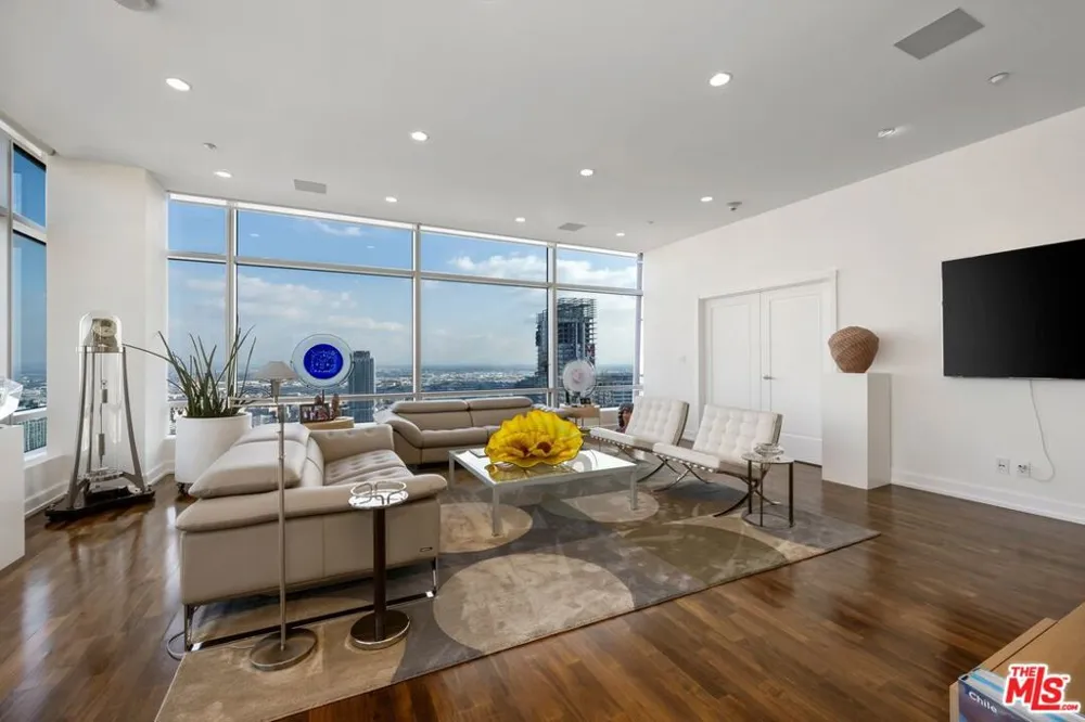 900 W Olympic Boulevard #46G Los Angeles, CA 90015