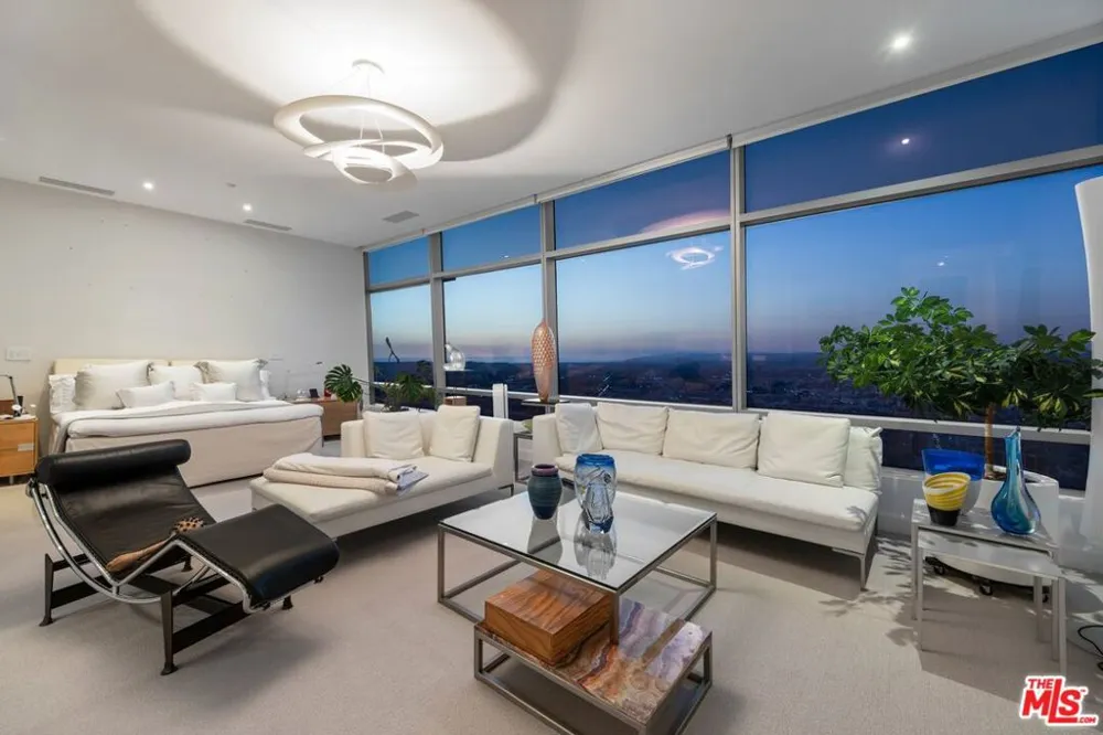 900 W Olympic Boulevard #46G Los Angeles, CA 90015