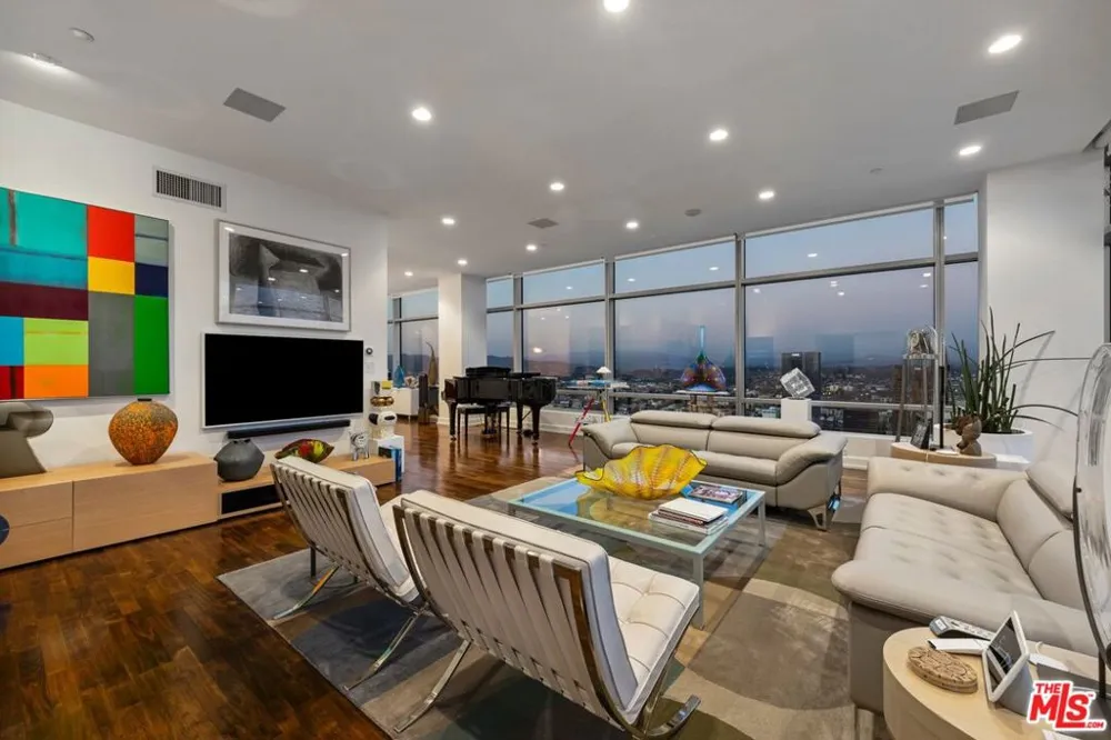 900 W Olympic Boulevard #46G Los Angeles, CA 90015