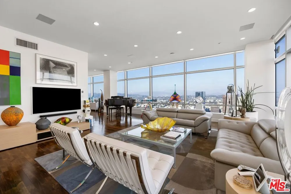 900 W Olympic Boulevard #46G Los Angeles, CA 90015