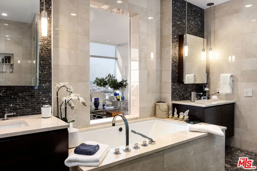 900 W Olympic Boulevard #46G Los Angeles, CA 90015
