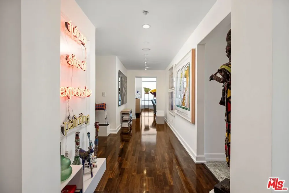 900 W Olympic Boulevard #46G Los Angeles, CA 90015