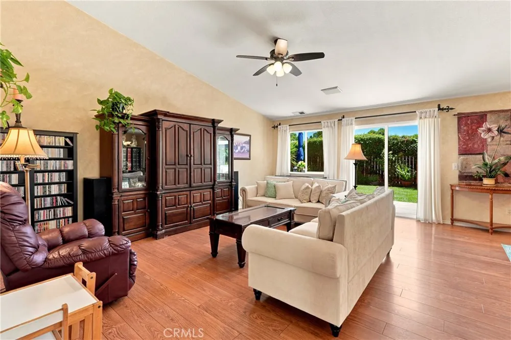 25 Rainbow Court Templeton, CA 93465