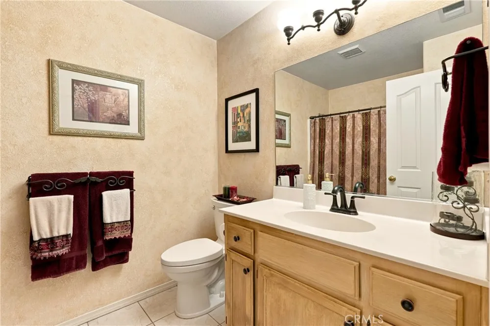 25 Rainbow Court Templeton, CA 93465