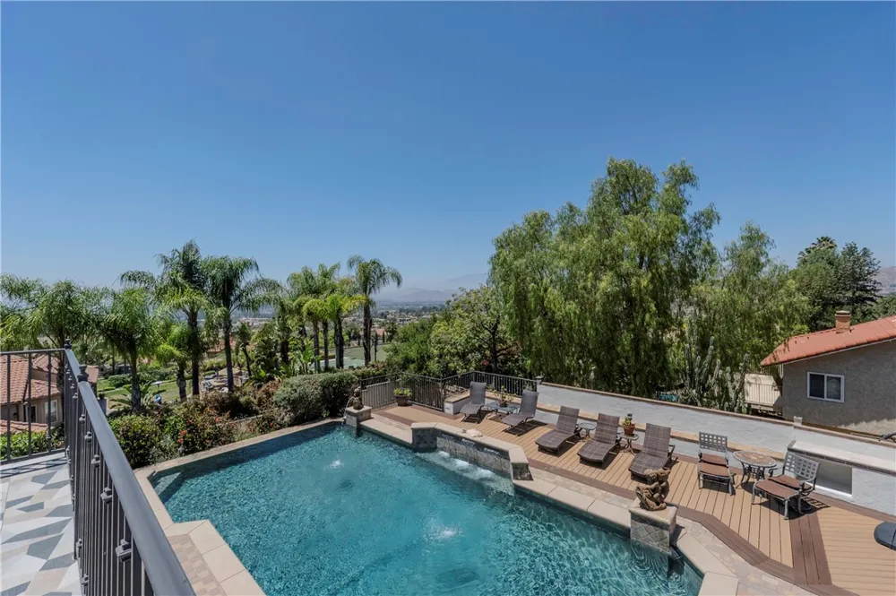 5419 Deveron Court Riverside, CA 92507