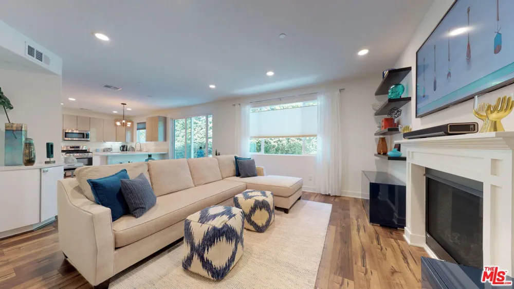 19725 Corbin Lane Winnetka, CA 91306
