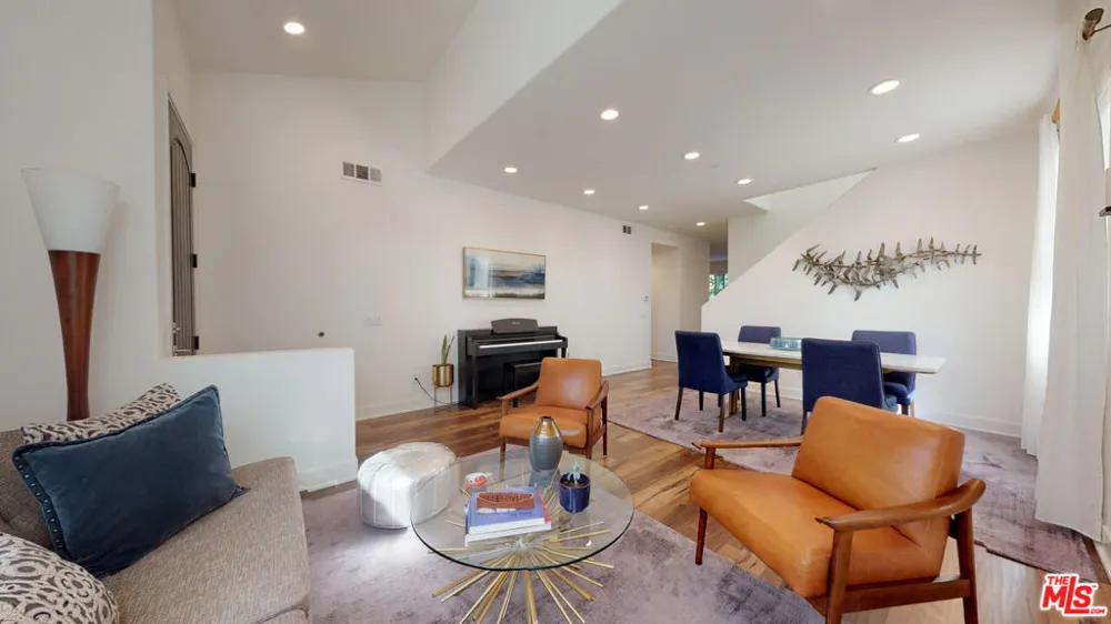 19725 Corbin Lane Winnetka, CA 91306