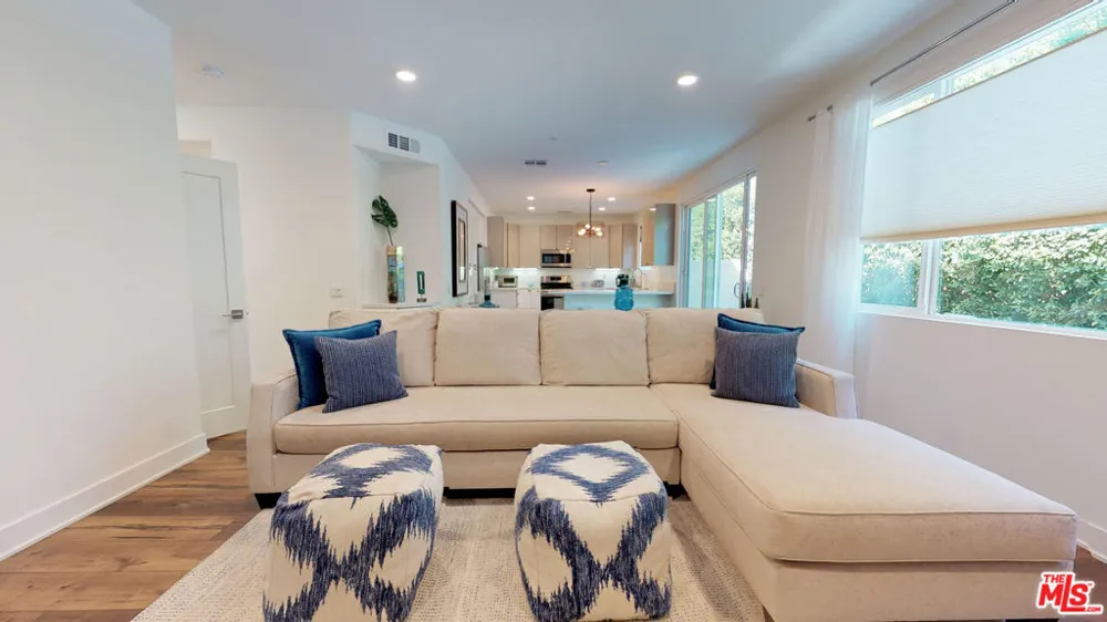 19725 Corbin Lane Winnetka, CA 91306