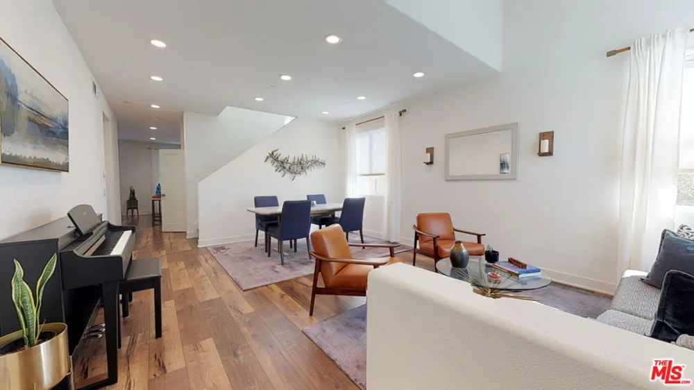 19725 Corbin Lane Winnetka, CA 91306