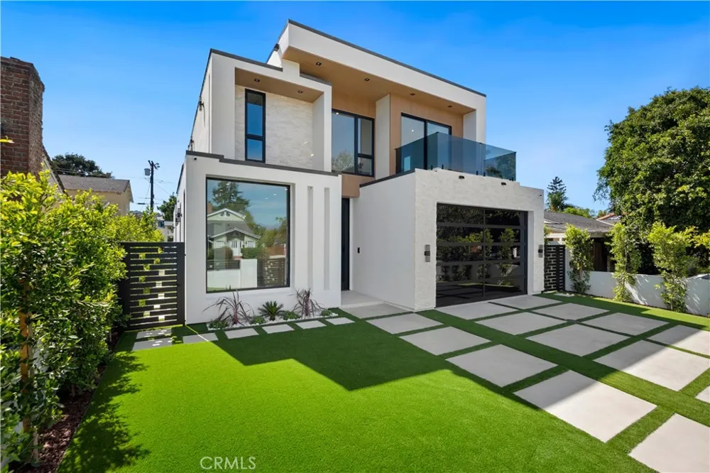4209 Elmer Studio City, CA 91602