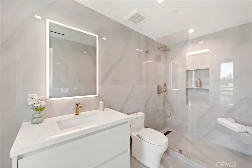 4209 Elmer Studio City, CA 91602