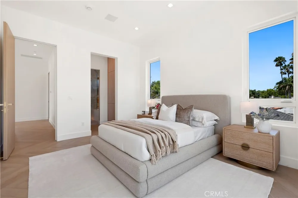 4209 Elmer Studio City, CA 91602
