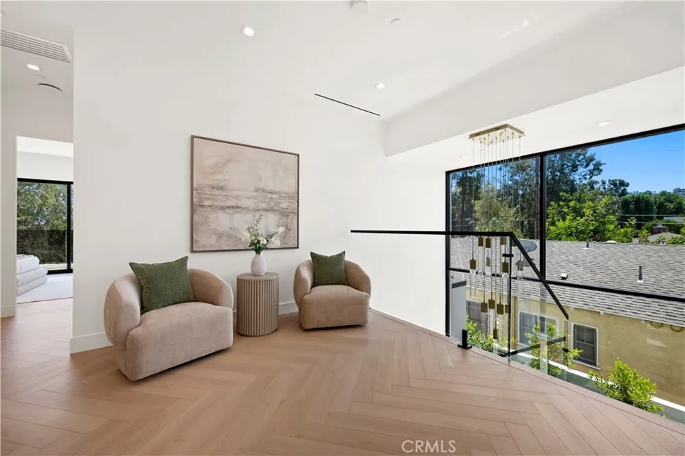 4209 Elmer Studio City, CA 91602