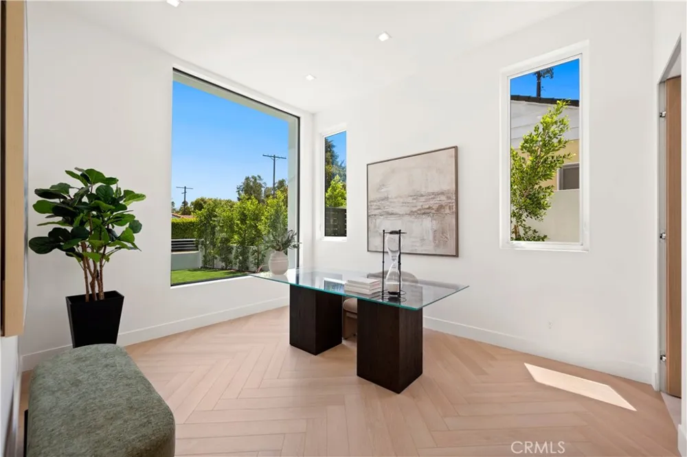 4209 Elmer Studio City, CA 91602
