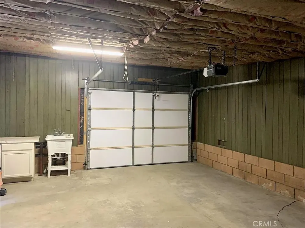 1081 Apple Avenue Wrightwood, CA 92397