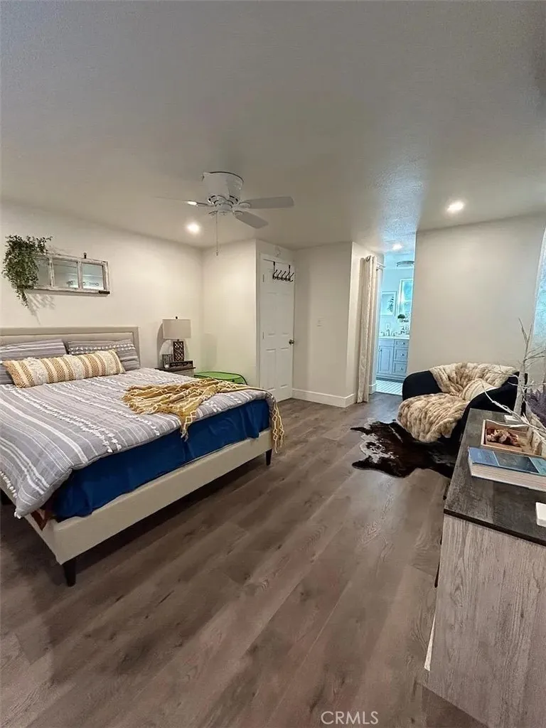 1081 Apple Avenue Wrightwood, CA 92397
