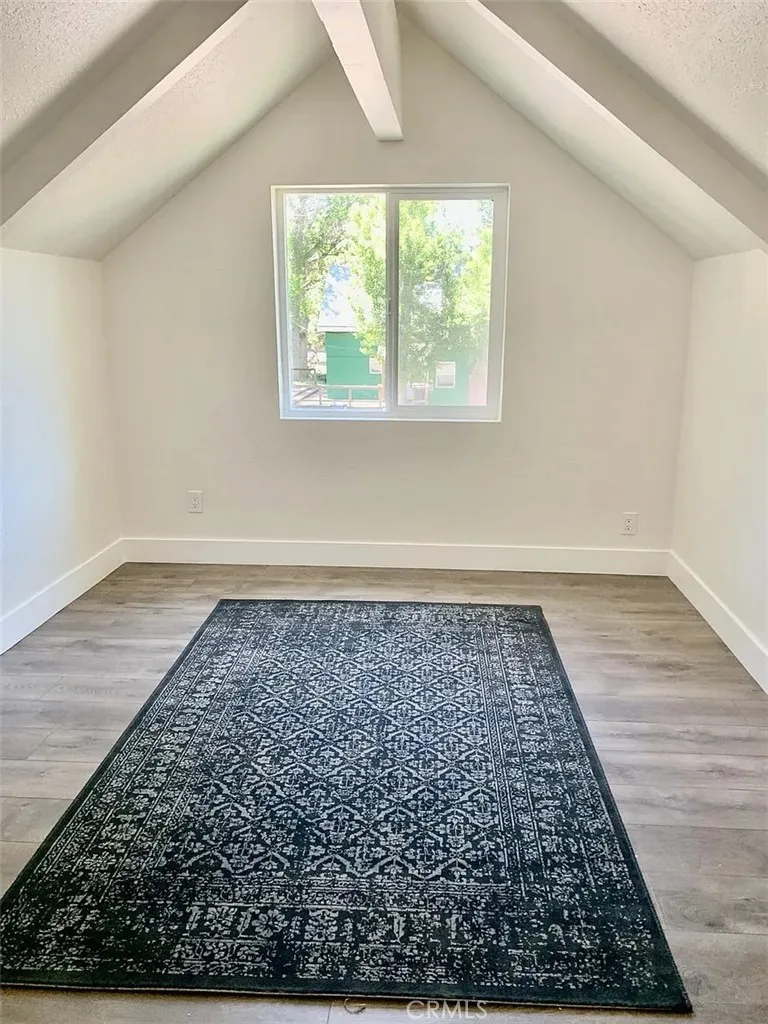 1081 Apple Avenue Wrightwood, CA 92397