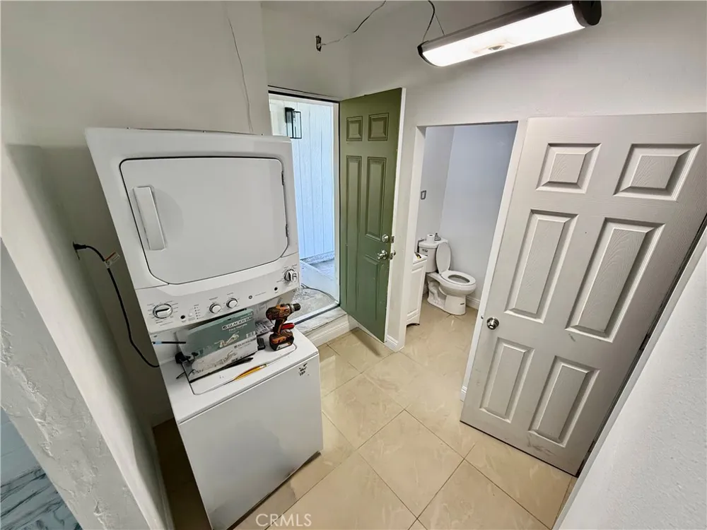 1081 Apple Avenue Wrightwood, CA 92397