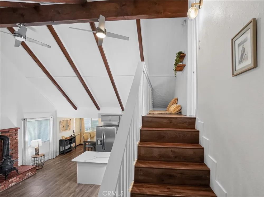1081 Apple Avenue Wrightwood, CA 92397