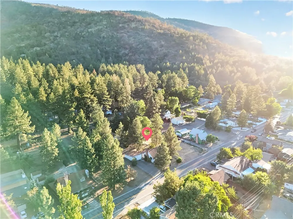 1081 Apple Avenue Wrightwood, CA 92397