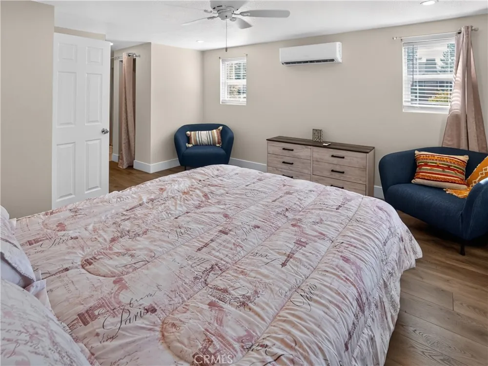 1081 Apple Avenue Wrightwood, CA 92397