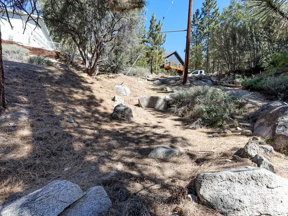 Cedar Dell Road Fawnskin, CA 92333