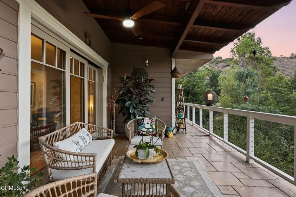 11358 Creek Road Ojai, CA 93023
