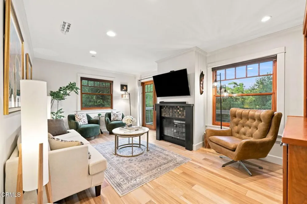 11358 Creek Road Ojai, CA 93023