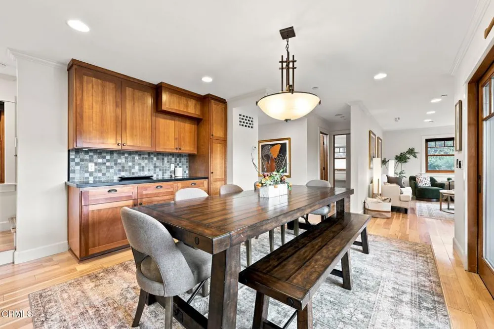 11358 Creek Road Ojai, CA 93023