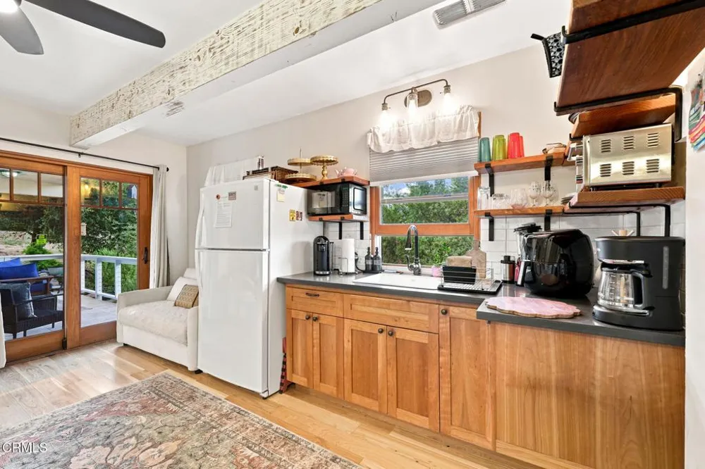 11358 Creek Road Ojai, CA 93023