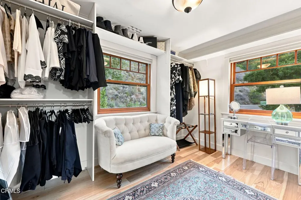 11358 Creek Road Ojai, CA 93023