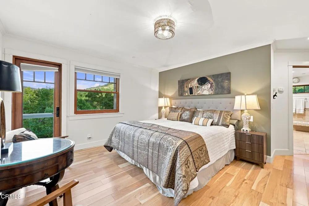 11358 Creek Road Ojai, CA 93023